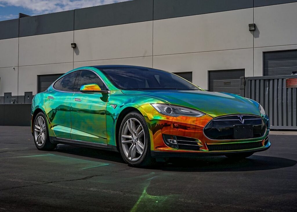 Carbon Fiber Vinyl Wraps: Trends In Las Vegas - Tesla Chrome Wrap Vegas 9